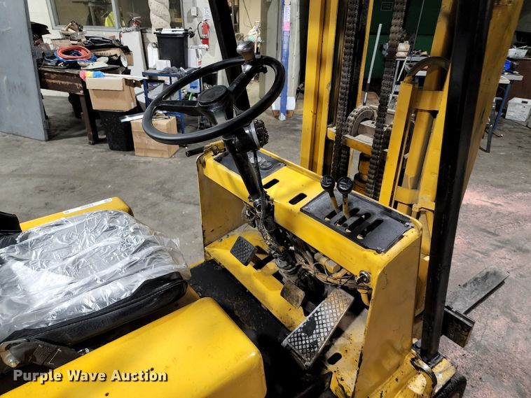image for item KE9932 Caterpillar T50C  forklift