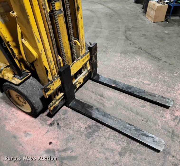 image for item KE9932 Caterpillar T50C  forklift