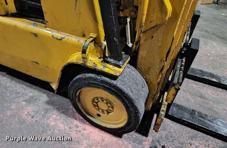 image for item KE9932 Caterpillar T50C  forklift