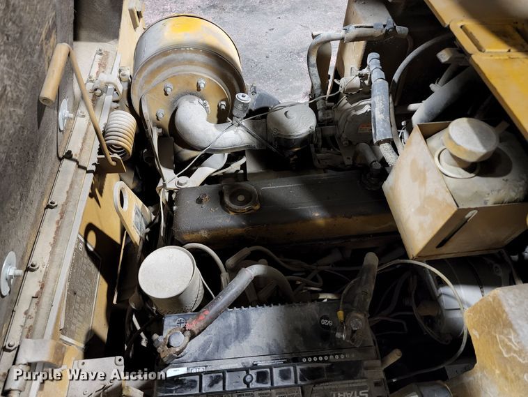 image for item KE9932 Caterpillar T50C  forklift