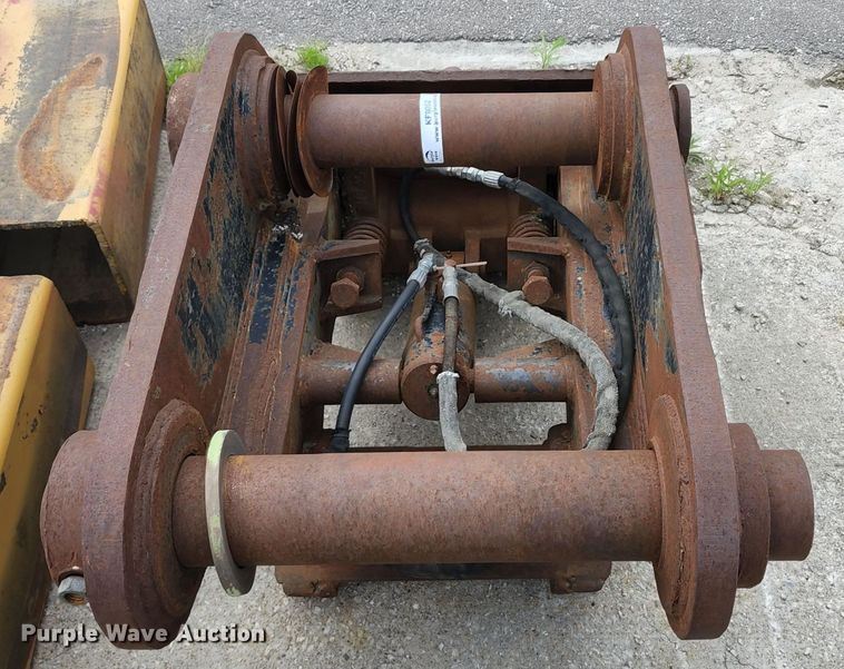image for item KF9052 Jb Hendrix excavator quick couplers