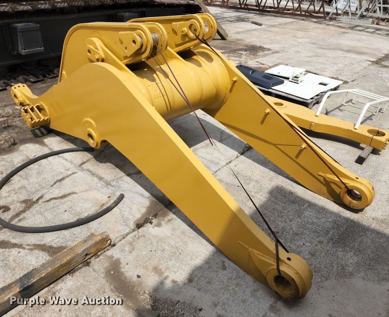 image for item KF9053 Caterpillar  973 loader arms