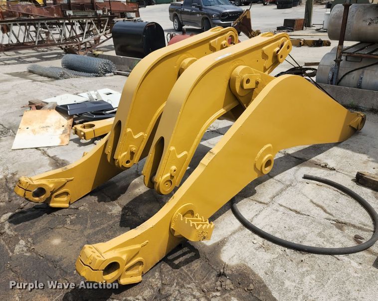 image for item KF9053 Caterpillar  973 loader arms