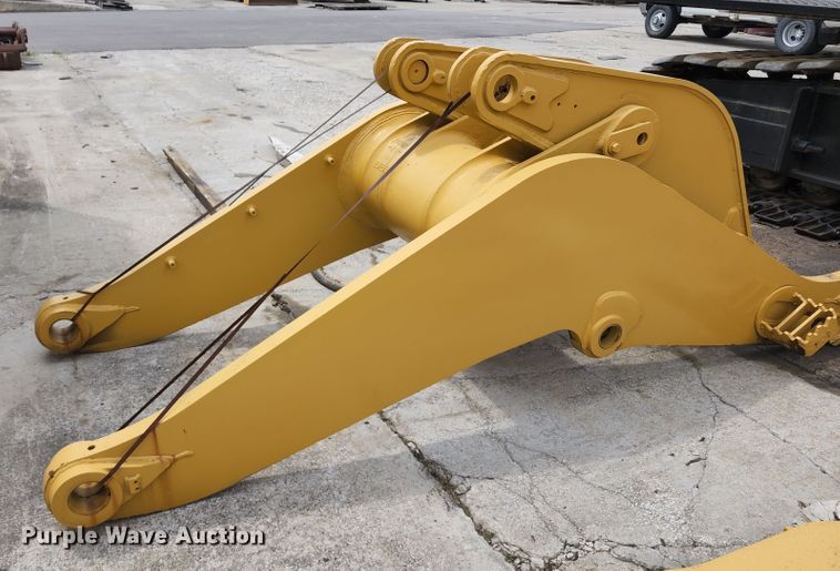 image for item KF9053 Caterpillar  973 loader arms