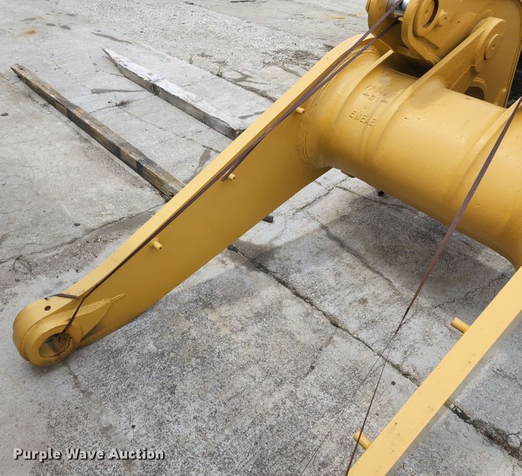 image for item KF9053 Caterpillar  973 loader arms