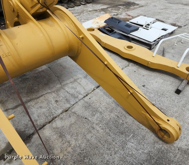 image for item KF9053 Caterpillar  973 loader arms