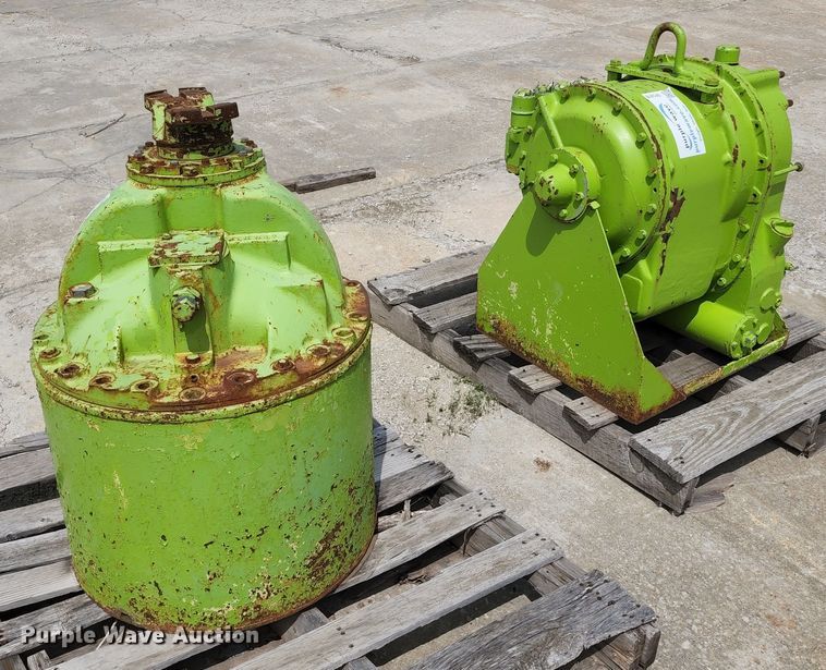 image for item KF9054 Terex torque converter