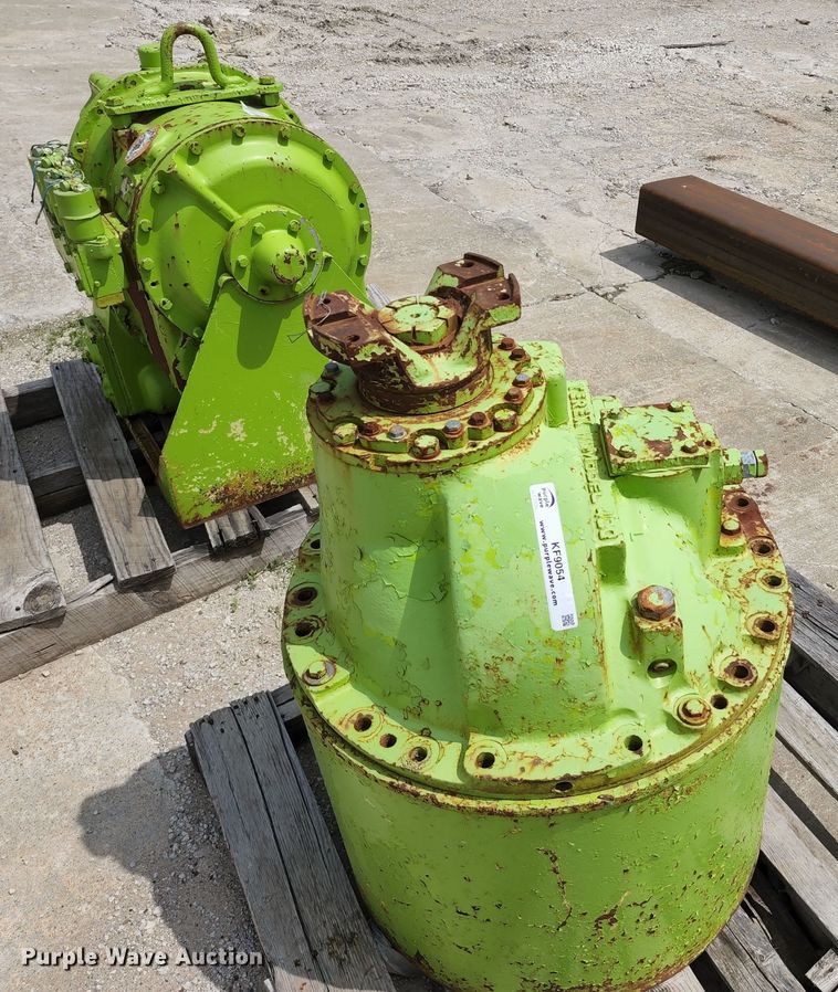 image for item KF9054 Terex torque converter