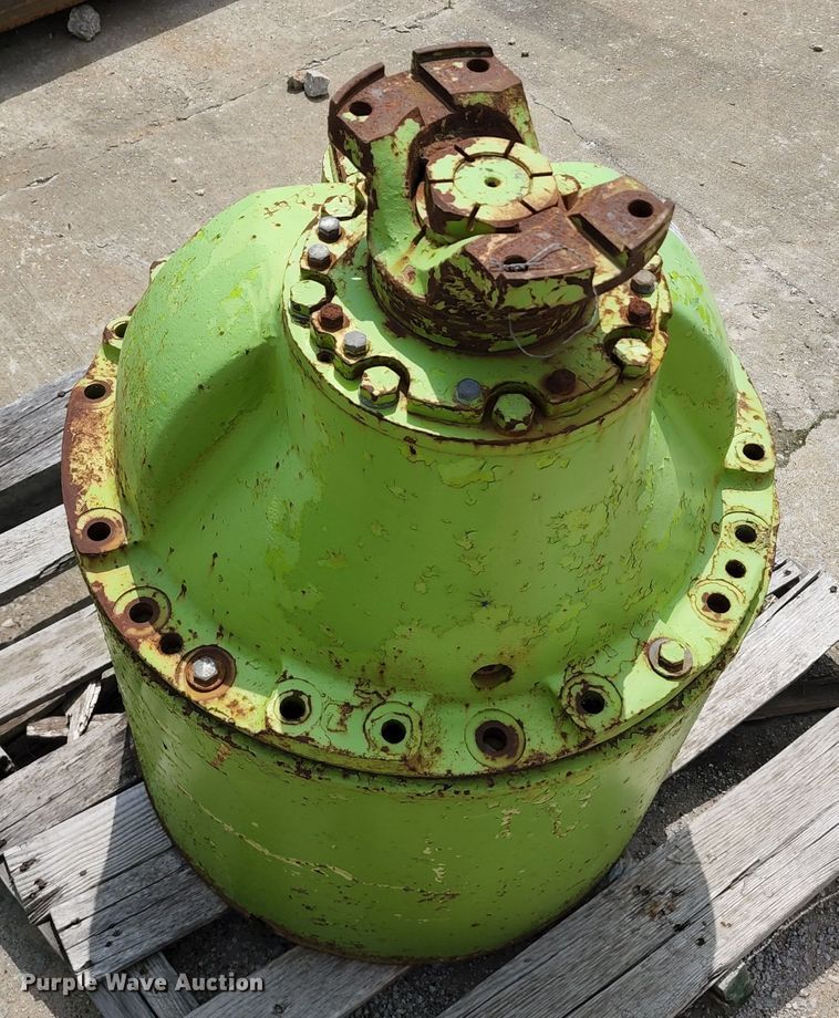 image for item KF9054 Terex torque converter