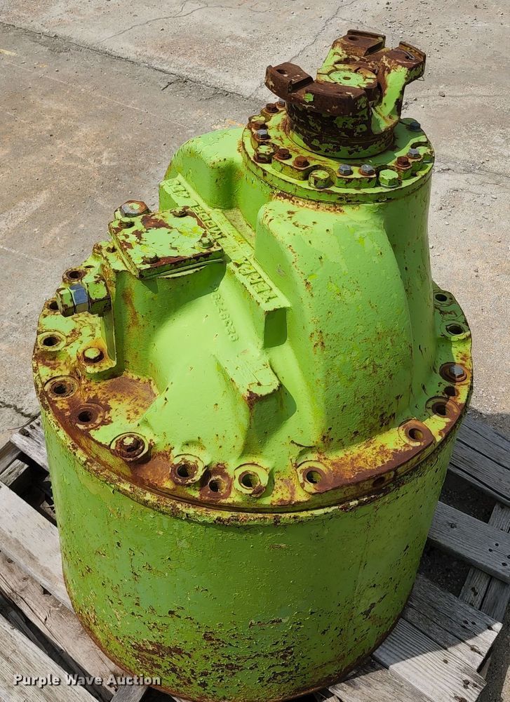 image for item KF9054 Terex torque converter