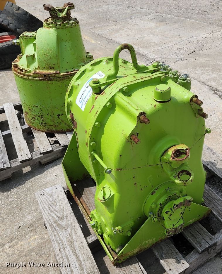 image for item KF9054 Terex torque converter