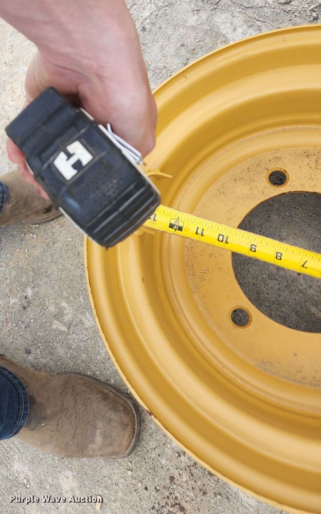 image for item KF9058 (3) 16.5x9 wheels