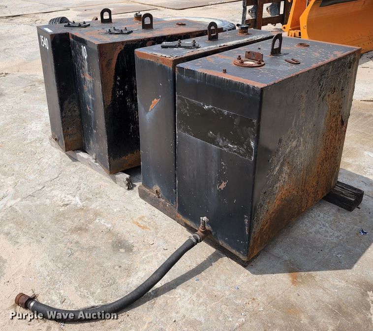 image for item KF9062 (4) oil tanks