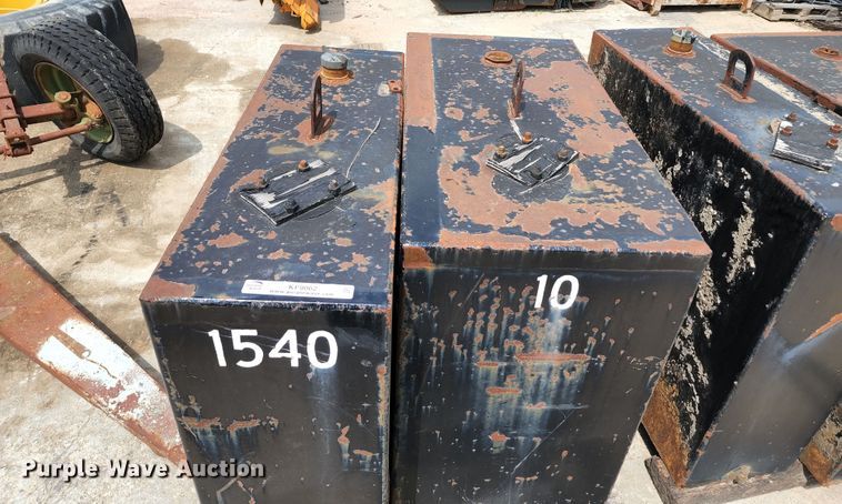 image for item KF9062 (4) oil tanks