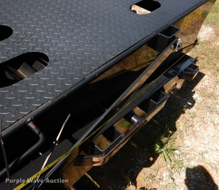 image for item KJ9905 2019 Big Tex 25GNHD  equipment trailer