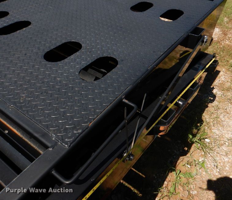 image for item KJ9905 2019 Big Tex 25GNHD  equipment trailer