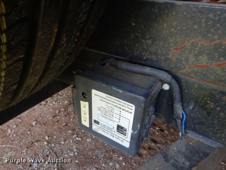 image for item KP9055 2017 Rotair D300T4F  sand blaster trailer