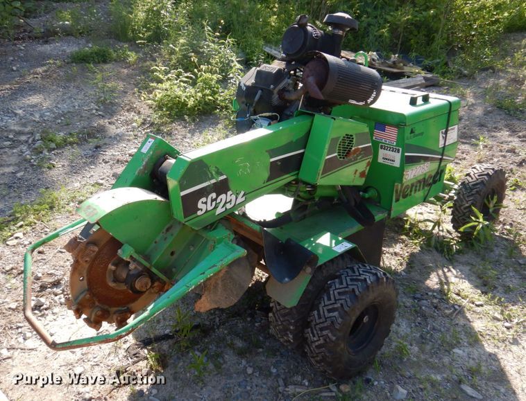 image for item KR9308 2013 Vermeer SC252  stump grinder
