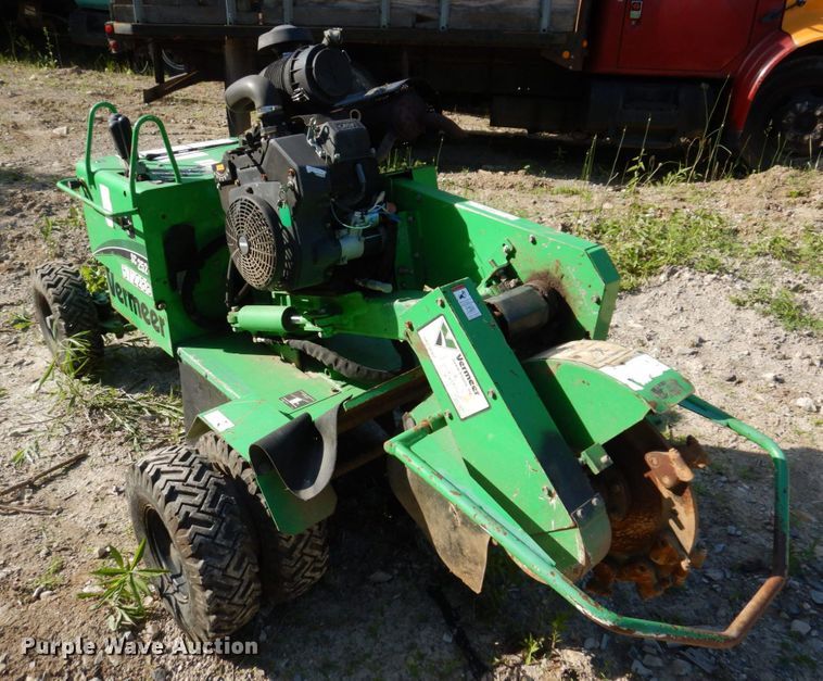 image for item KR9308 2013 Vermeer SC252  stump grinder