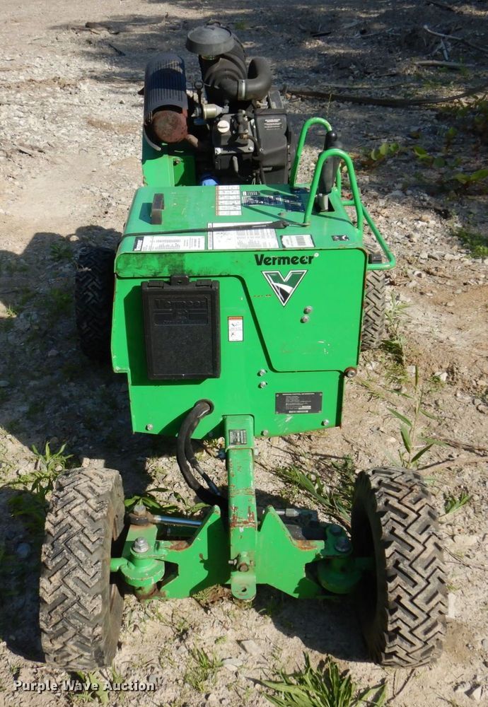 image for item KR9308 2013 Vermeer SC252  stump grinder