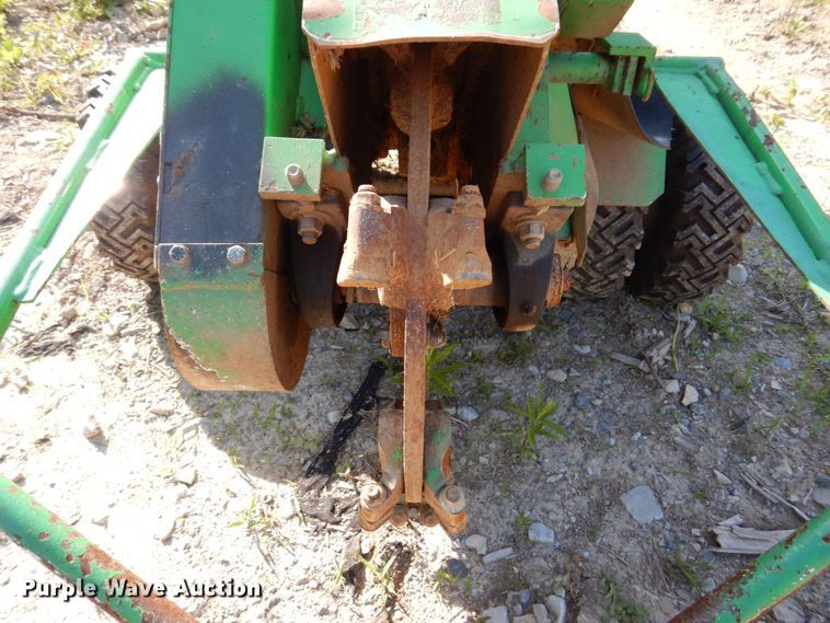 image for item KR9308 2013 Vermeer SC252  stump grinder