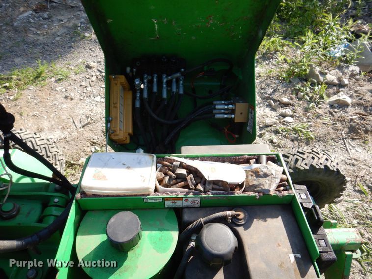 image for item KR9308 2013 Vermeer SC252  stump grinder