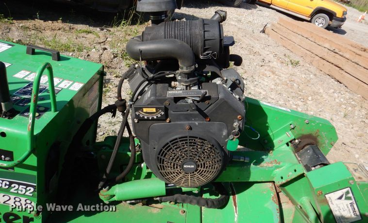 image for item KR9308 2013 Vermeer SC252  stump grinder