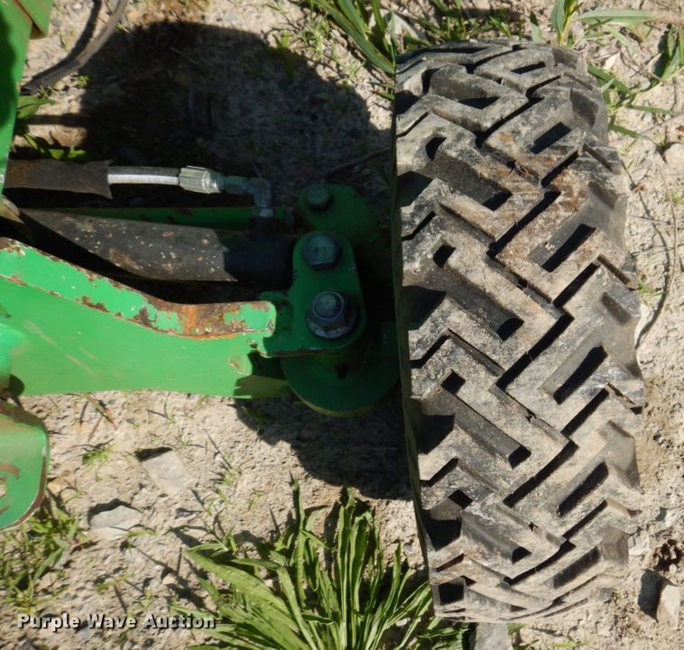 image for item KR9308 2013 Vermeer SC252  stump grinder