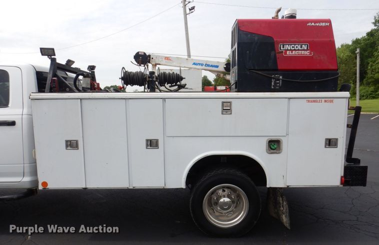 image for item KR9332 2013 Dodge Ram 5500HD  utility / service truck