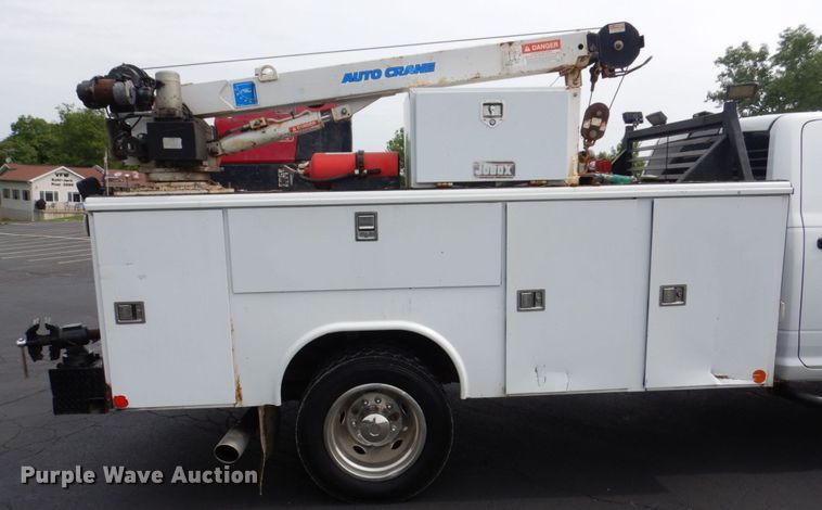 image for item KR9332 2013 Dodge Ram 5500HD  utility / service truck