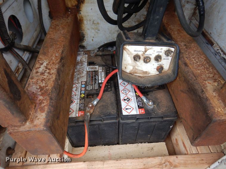 image for item KR9332 2013 Dodge Ram 5500HD  utility / service truck