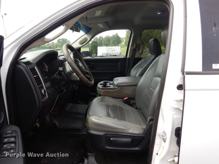 image for item KR9332 2013 Dodge Ram 5500HD  utility / service truck