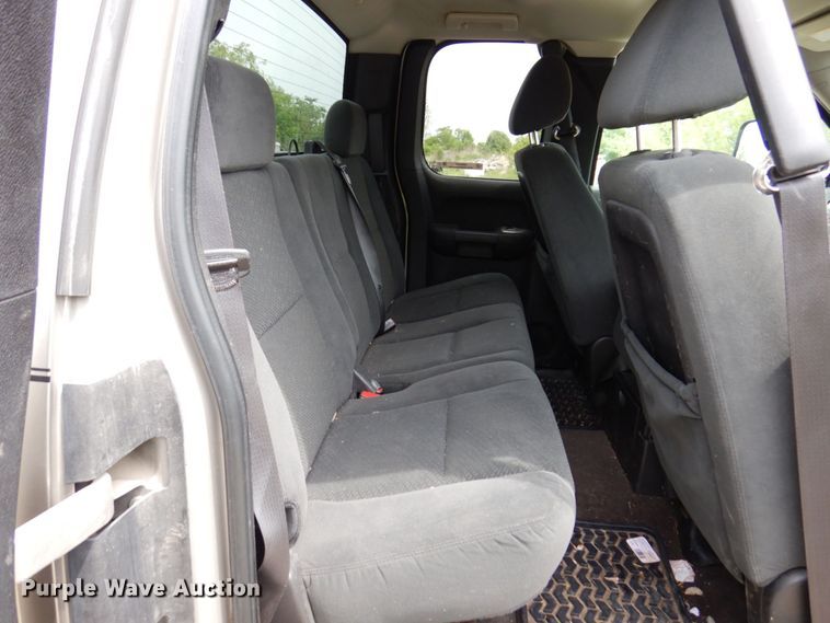 image for item KR9337 2008 Chevrolet Silverado 1500  Ext. Cab pickup truck