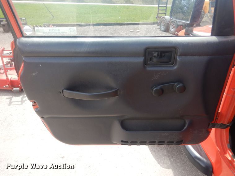 image for item KS9934 2002 Jeep Wrangler Sport  SUV