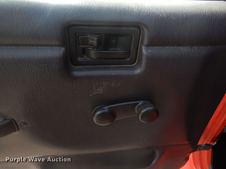 image for item KS9934 2002 Jeep Wrangler Sport  SUV