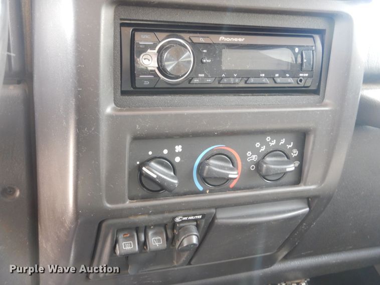 image for item KS9934 2002 Jeep Wrangler Sport  SUV