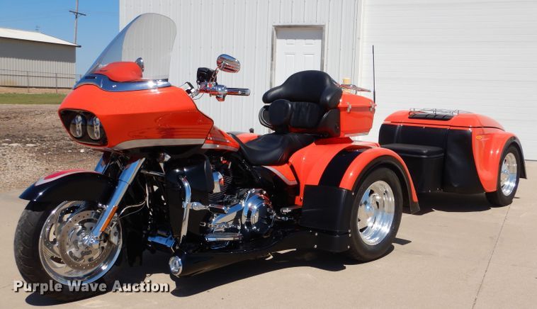 image for item LS9210 2009 Harley Davidson CVO Screamin' Eagle Road Glide  trike