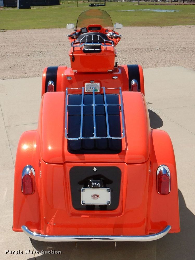 image for item LS9210 2009 Harley Davidson CVO Screamin' Eagle Road Glide  trike