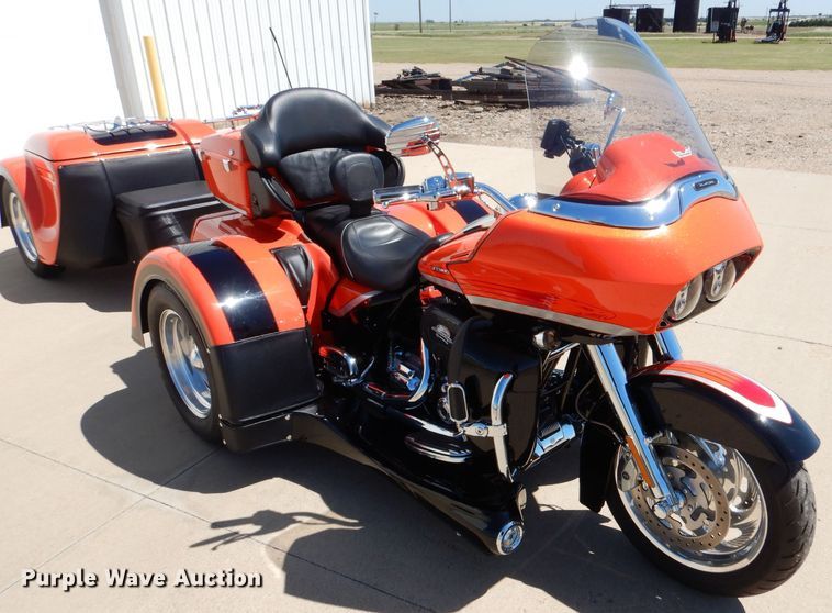 image for item LS9210 2009 Harley Davidson CVO Screamin' Eagle Road Glide  trike