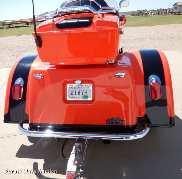 image for item LS9210 2009 Harley Davidson CVO Screamin' Eagle Road Glide  trike