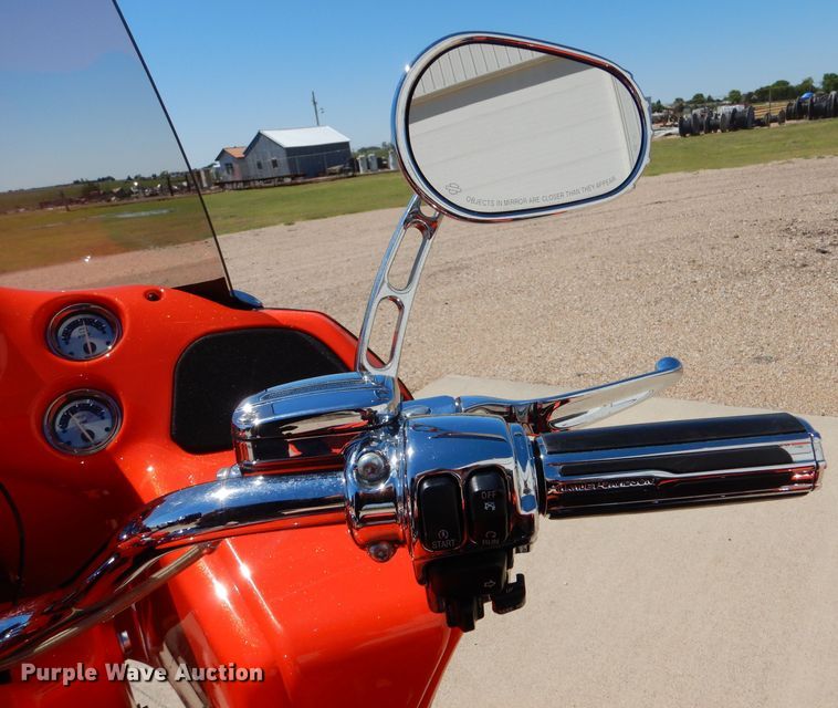 image for item LS9210 2009 Harley Davidson CVO Screamin' Eagle Road Glide  trike