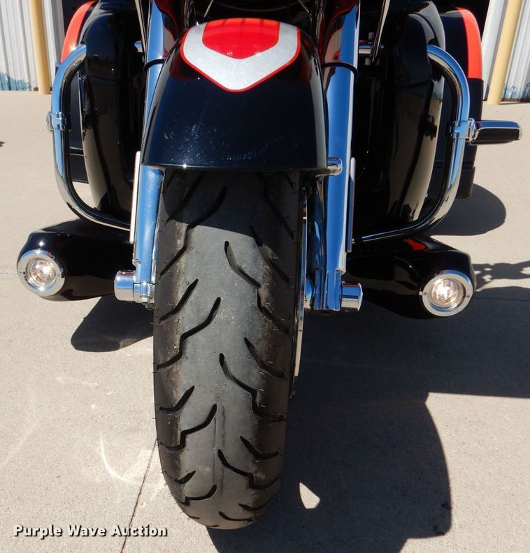 image for item LS9210 2009 Harley Davidson CVO Screamin' Eagle Road Glide  trike