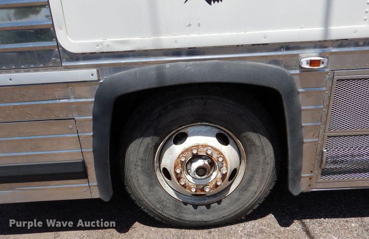 image for item LS9220 1981 MCI MC-9 Crusader II  coach bus