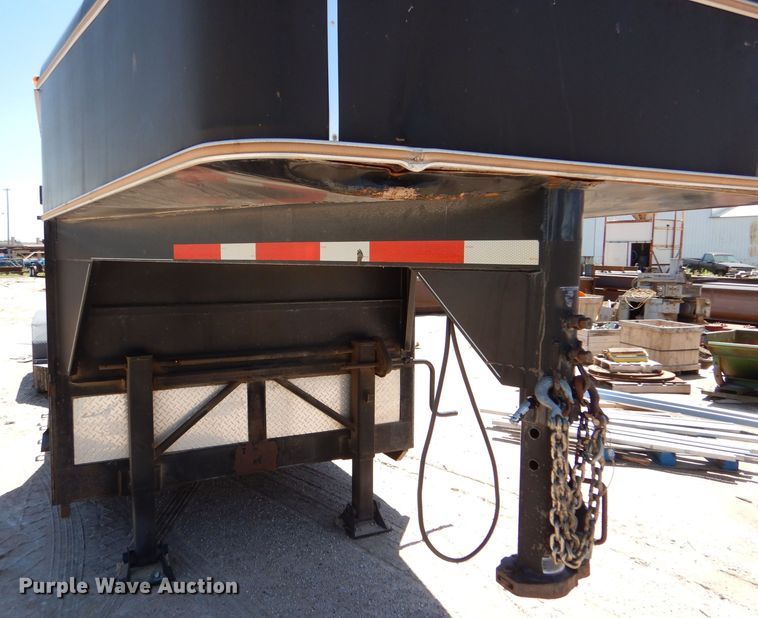 image for item LS9235 2012 Circle D 26GNMP  equipment trailer