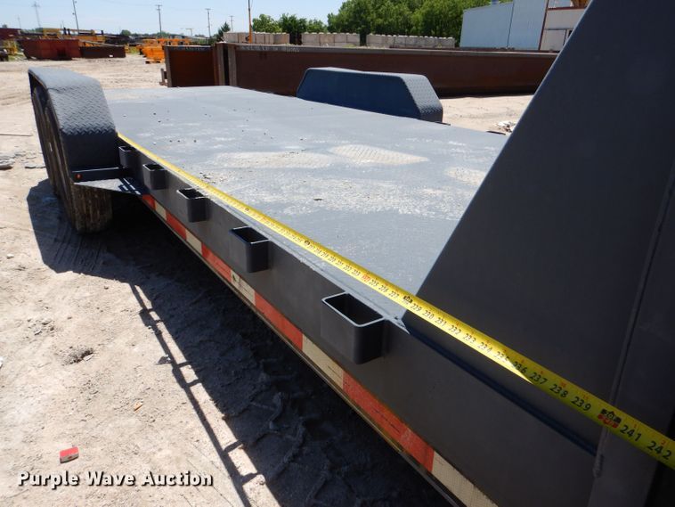 image for item LS9235 2012 Circle D 26GNMP  equipment trailer