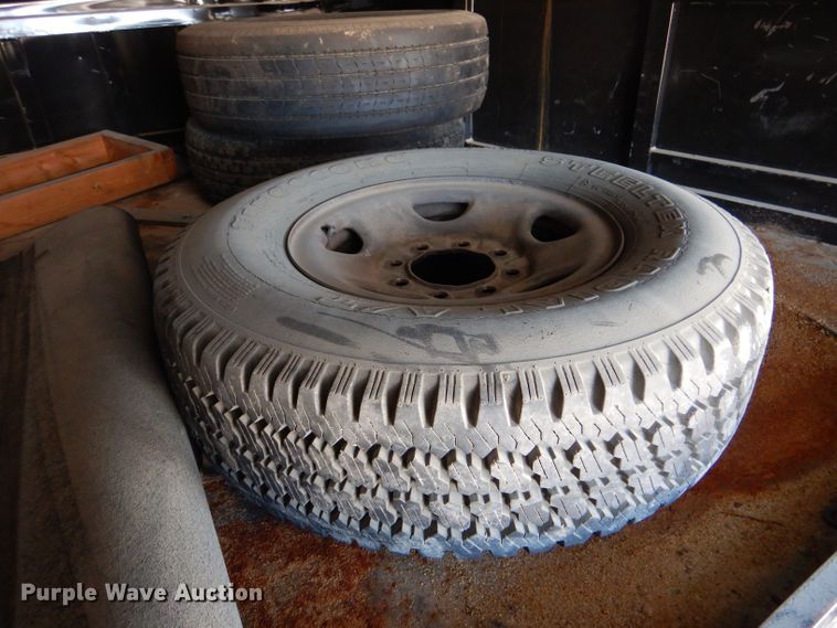 image for item LS9235 2012 Circle D 26GNMP  equipment trailer