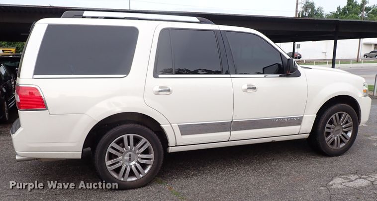 image for item LU9000 2008 Lincoln Navigator  SUV