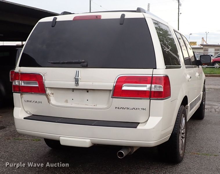 image for item LU9000 2008 Lincoln Navigator  SUV