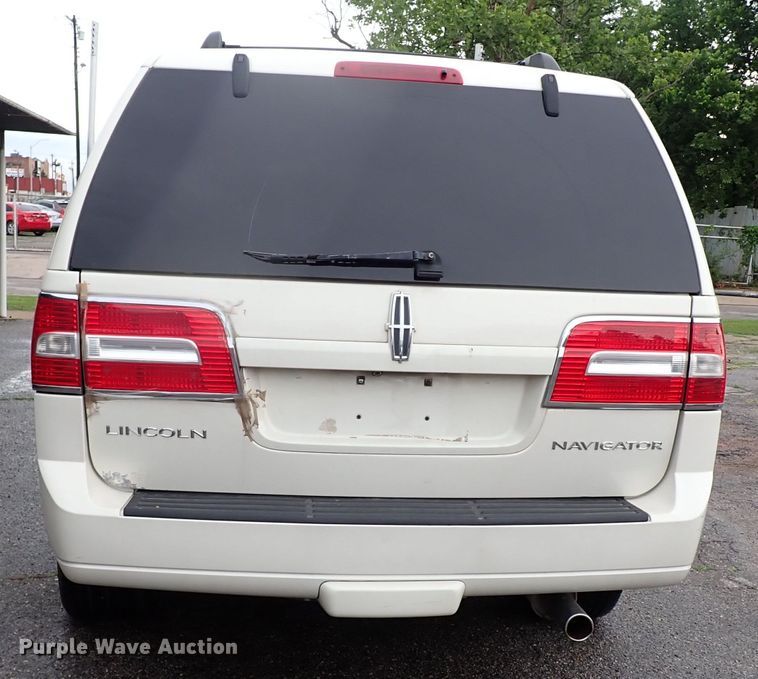 image for item LU9000 2008 Lincoln Navigator  SUV
