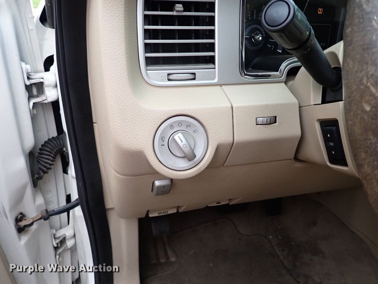 image for item LU9000 2008 Lincoln Navigator  SUV